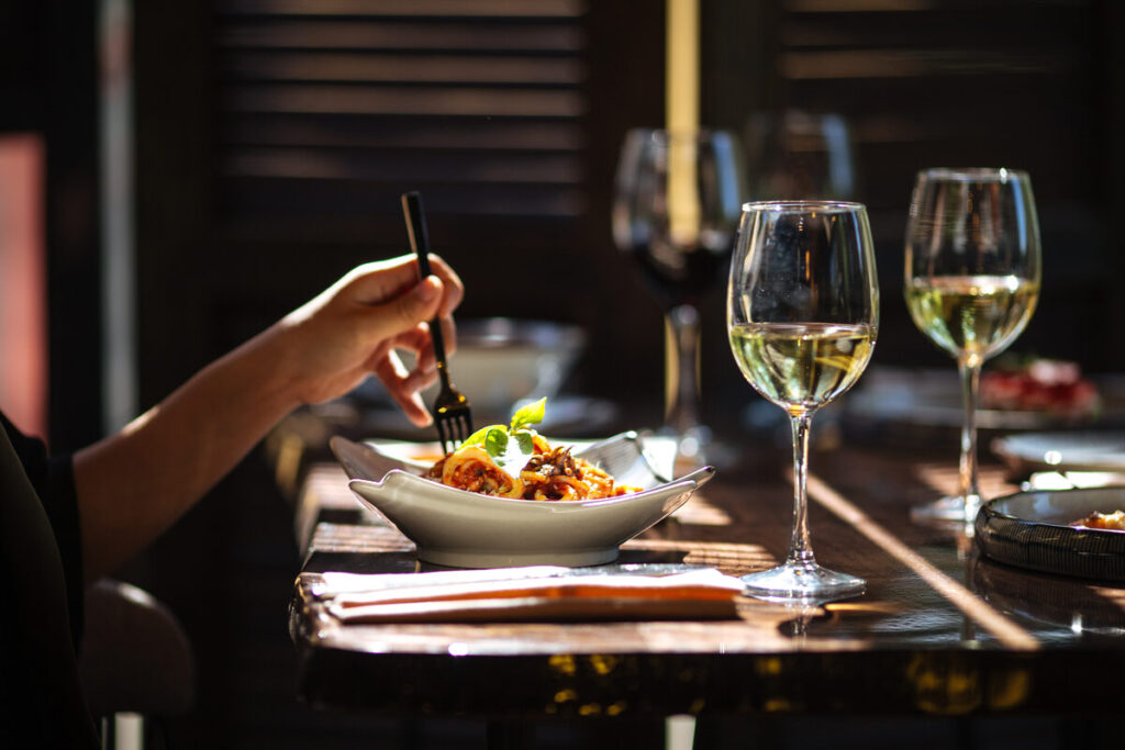 Liberty Park Eats: The Best Food, Cafés & Hidden Gems Near Clarksville’s Beloved Green Space